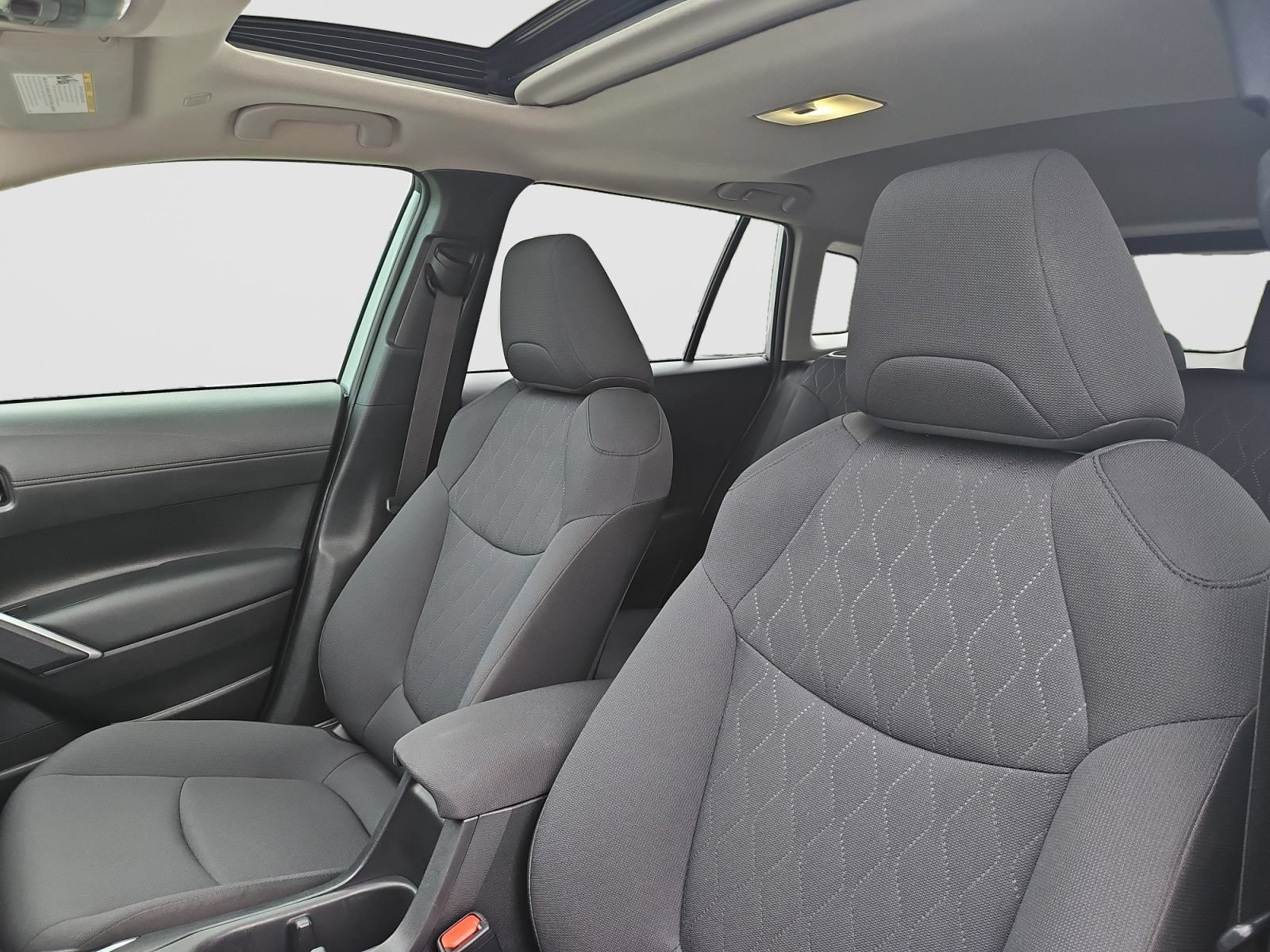 Used 2023 Toyota Corolla Cross LE w/ Moonroof Package FWD image 23