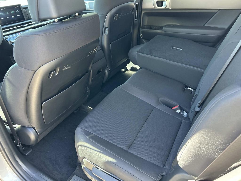 New 2026 Hyundai Santa Fe SE image 18