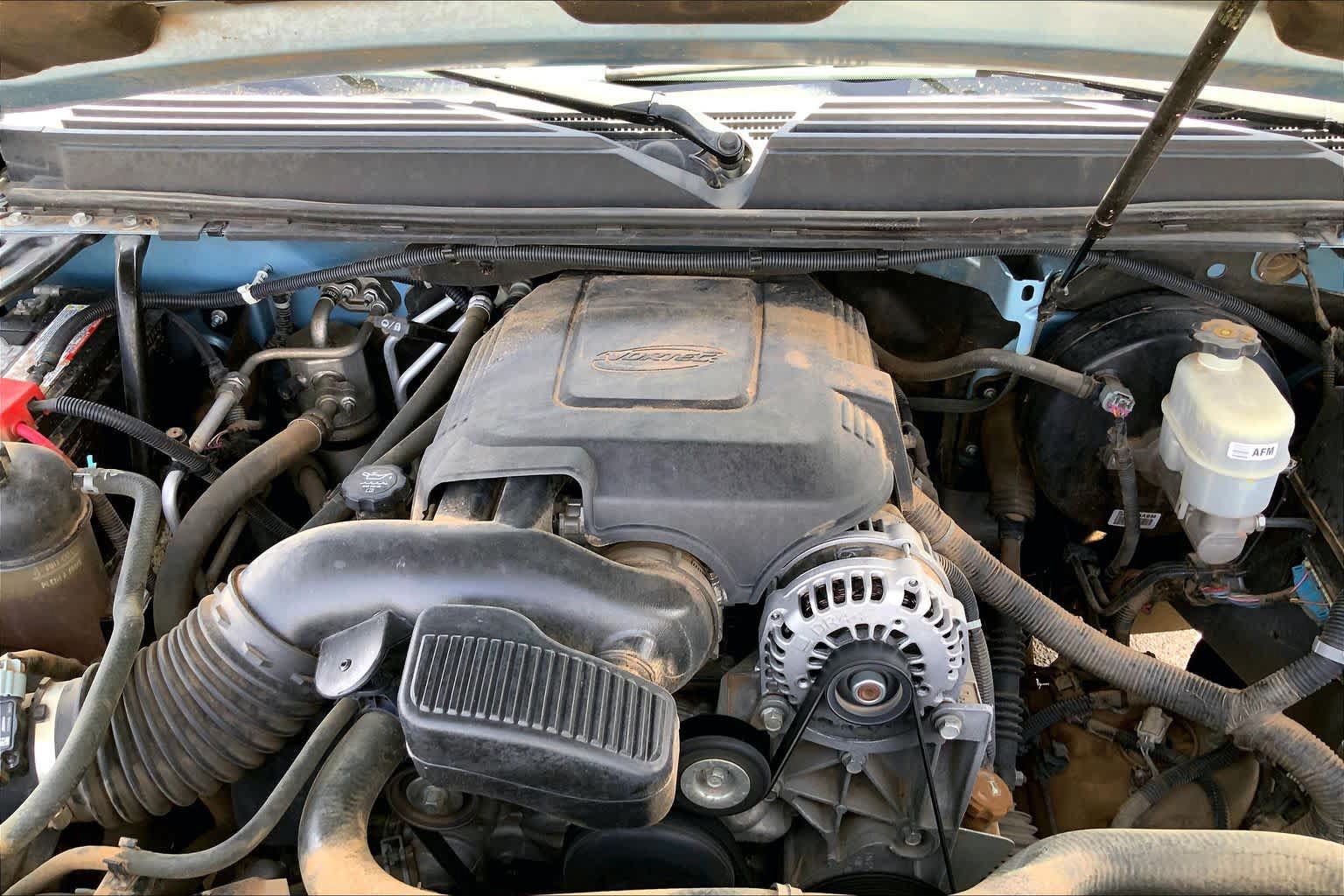 Used 2011 Chevrolet Suburban LTZ AWD/4WD image 33