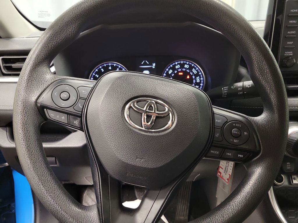 Used 2019 Toyota RAV4 LE w/ Carpet Mat Package image 18