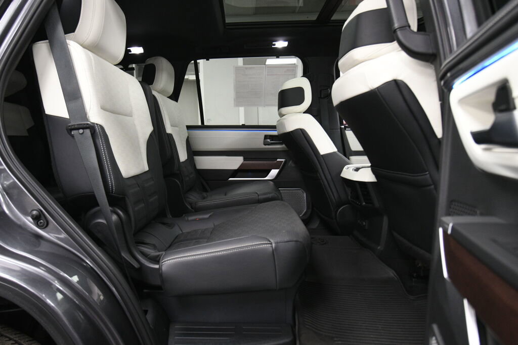 Certified 2024 Toyota Sequoia Capstone image 26