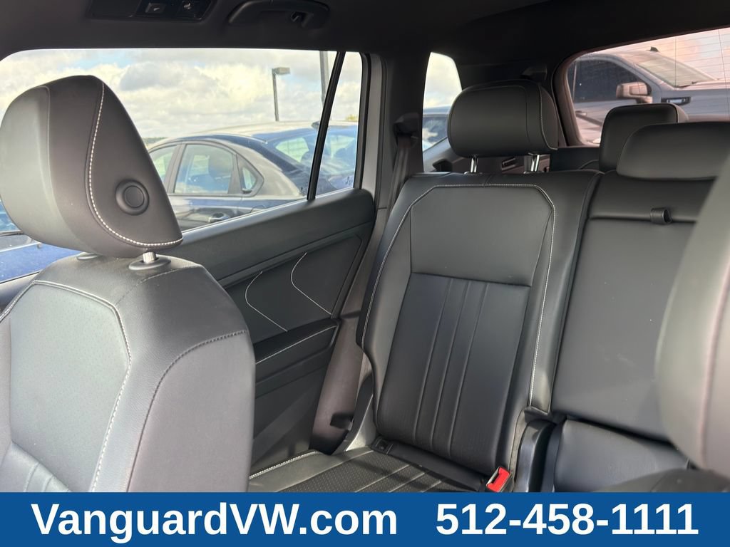 Used 2023 Volkswagen Tiguan SE R-Line FWD image 11