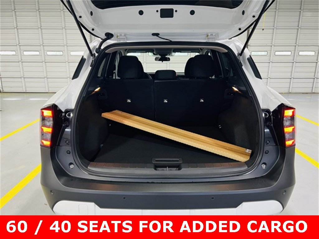 New 2025 Nissan Kicks SV image 8