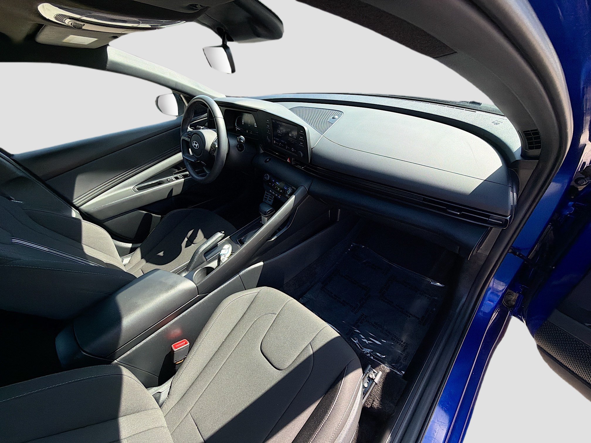 Used 2025 Hyundai Elantra Sport FWD image 29