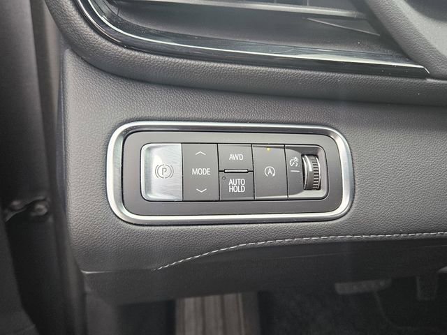 Used 2025 Buick Enclave Avenir AWD/4WD image 20