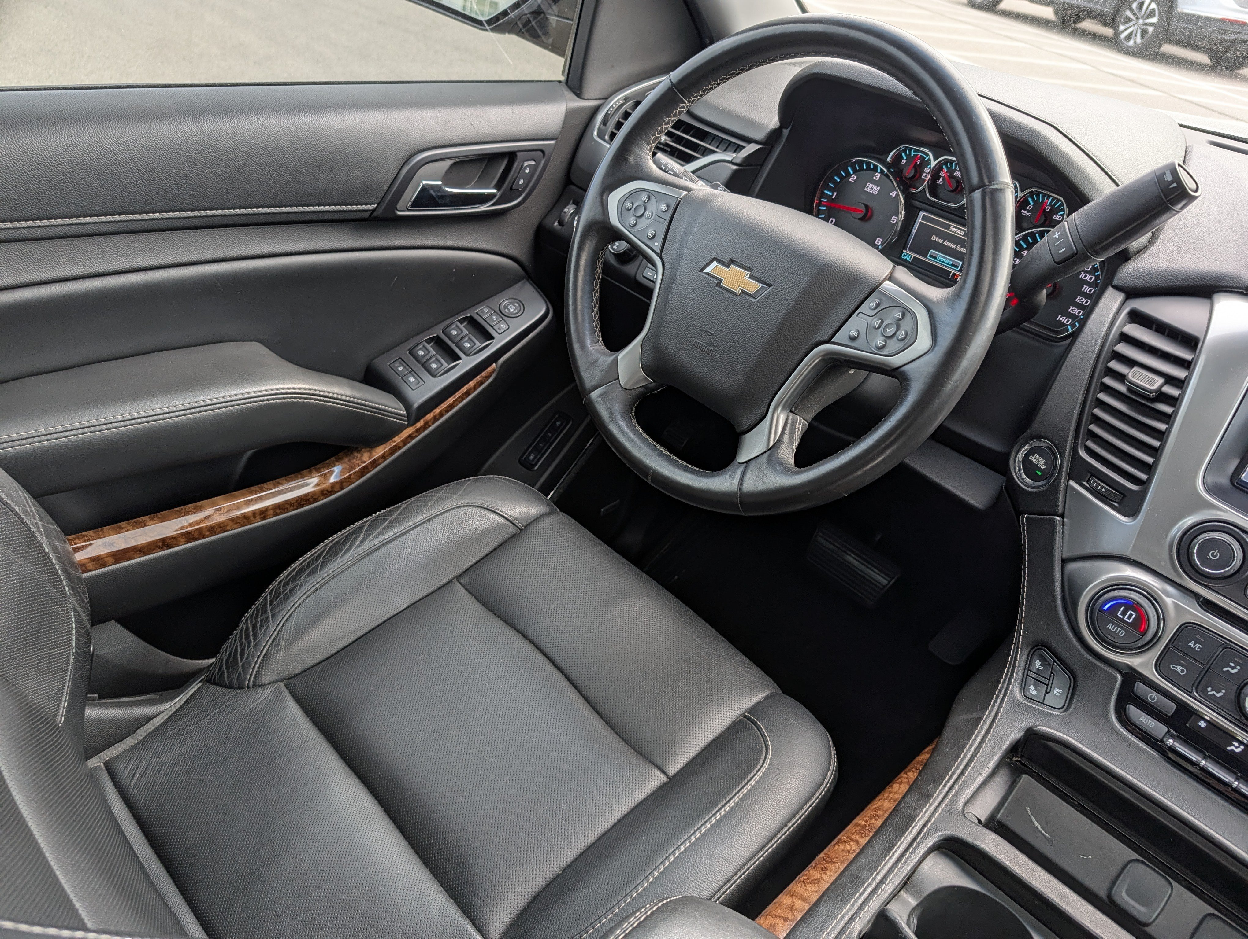 Used 2015 Chevrolet Tahoe LTZ AWD/4WD image 12
