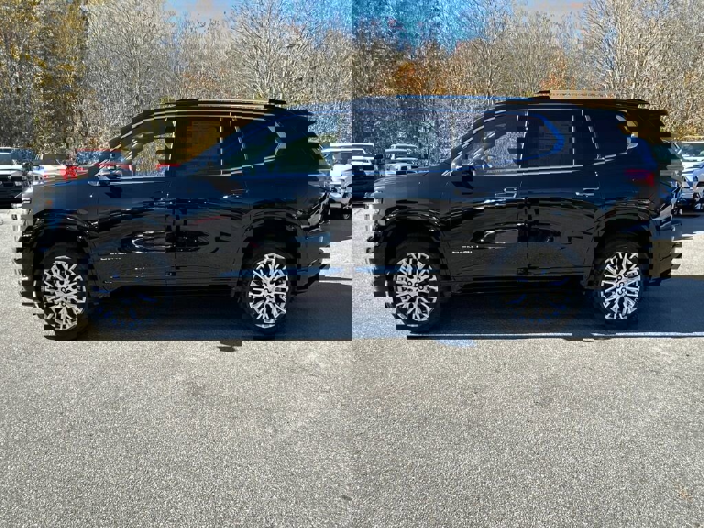 New 2026 GMC Acadia Denali w/ Super Cruise Package image 9