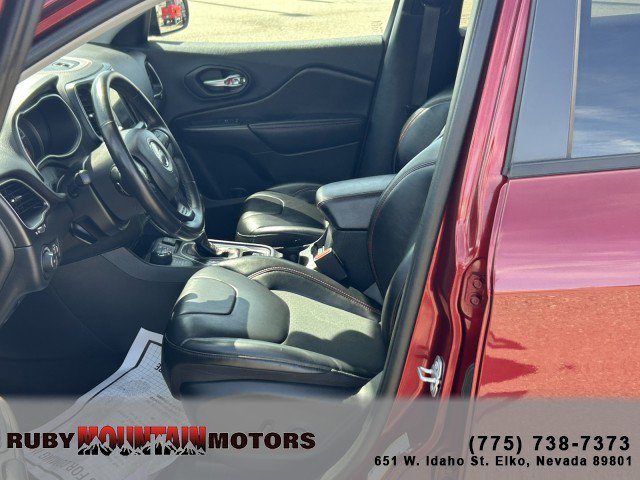 Used 2020 Jeep Cherokee Trailhawk w/ Cold Weather Group image 11