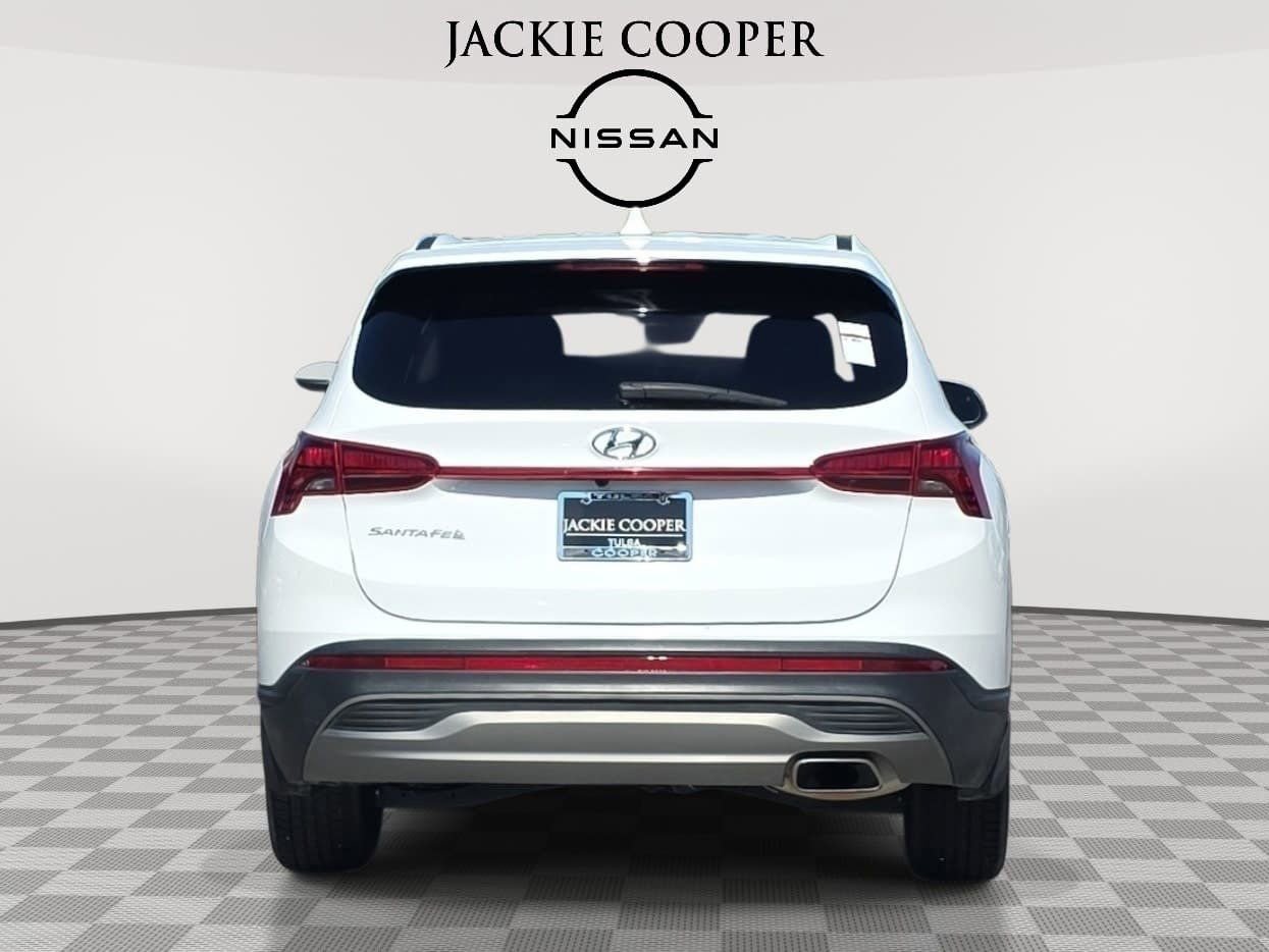 Used 2023 Hyundai Santa Fe SE FWD image 6