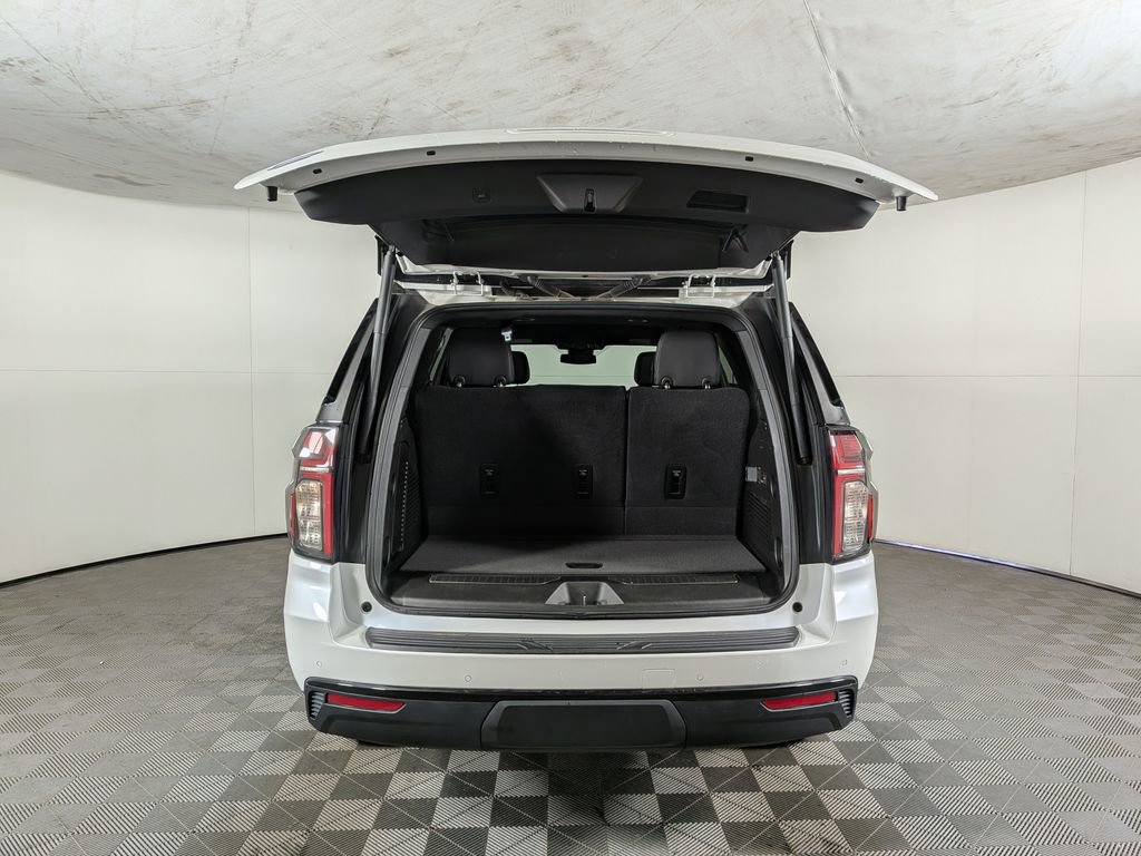 Certified 2024 Chevrolet Tahoe Z71 w/ Luxury Package image 9