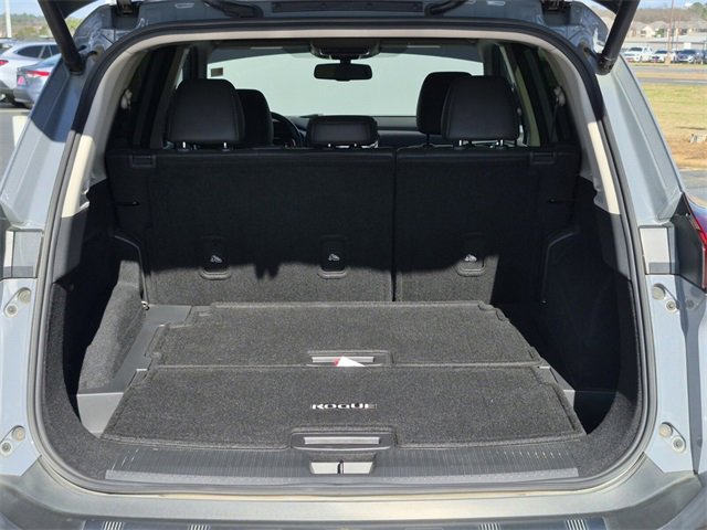 Used 2023 Nissan Rogue Platinum w/ Platinum Premium Package image 9