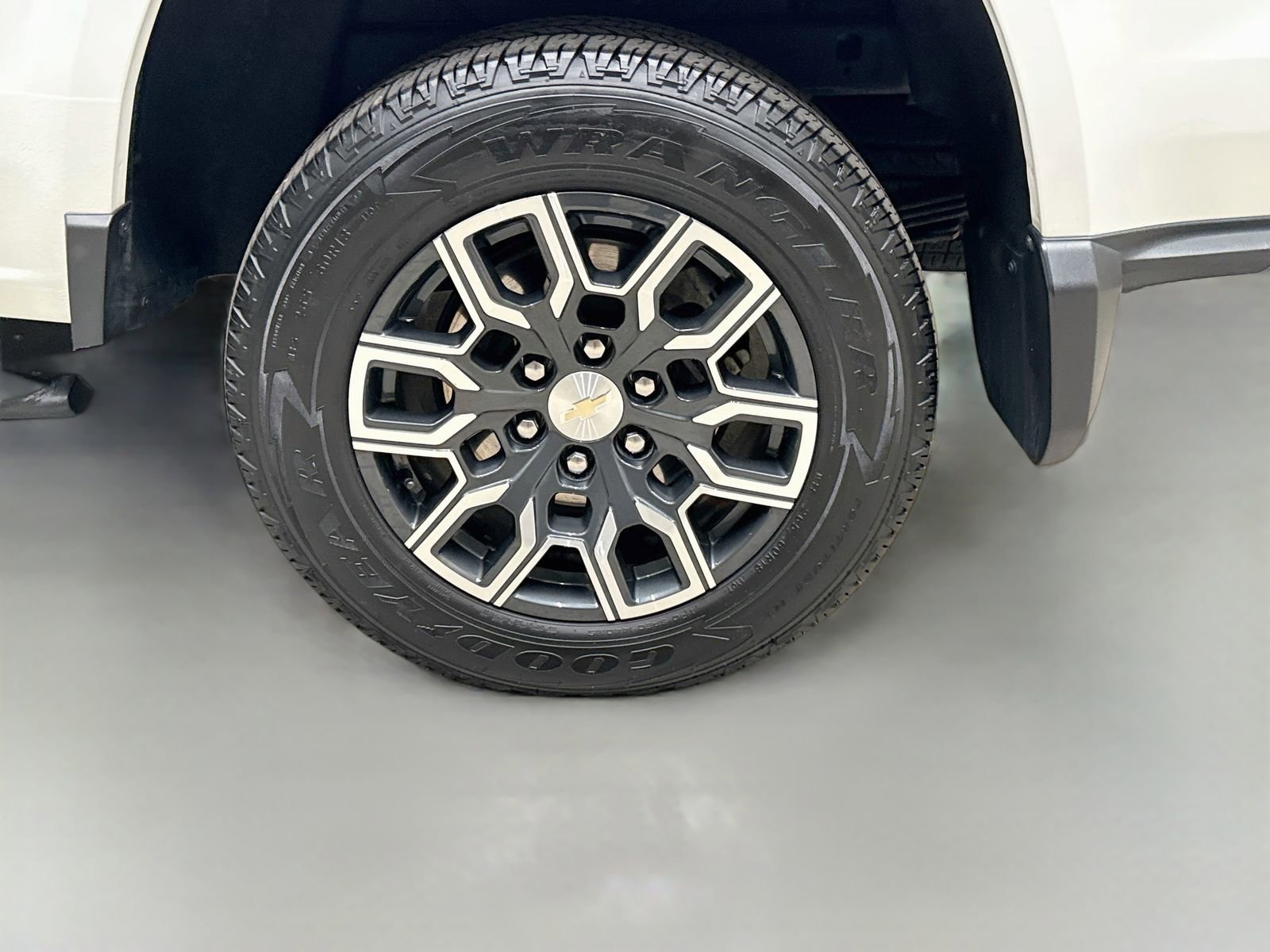 Used 2024 Chevrolet Colorado LT w/ LT Convenience Package III AWD/4WD image 33
