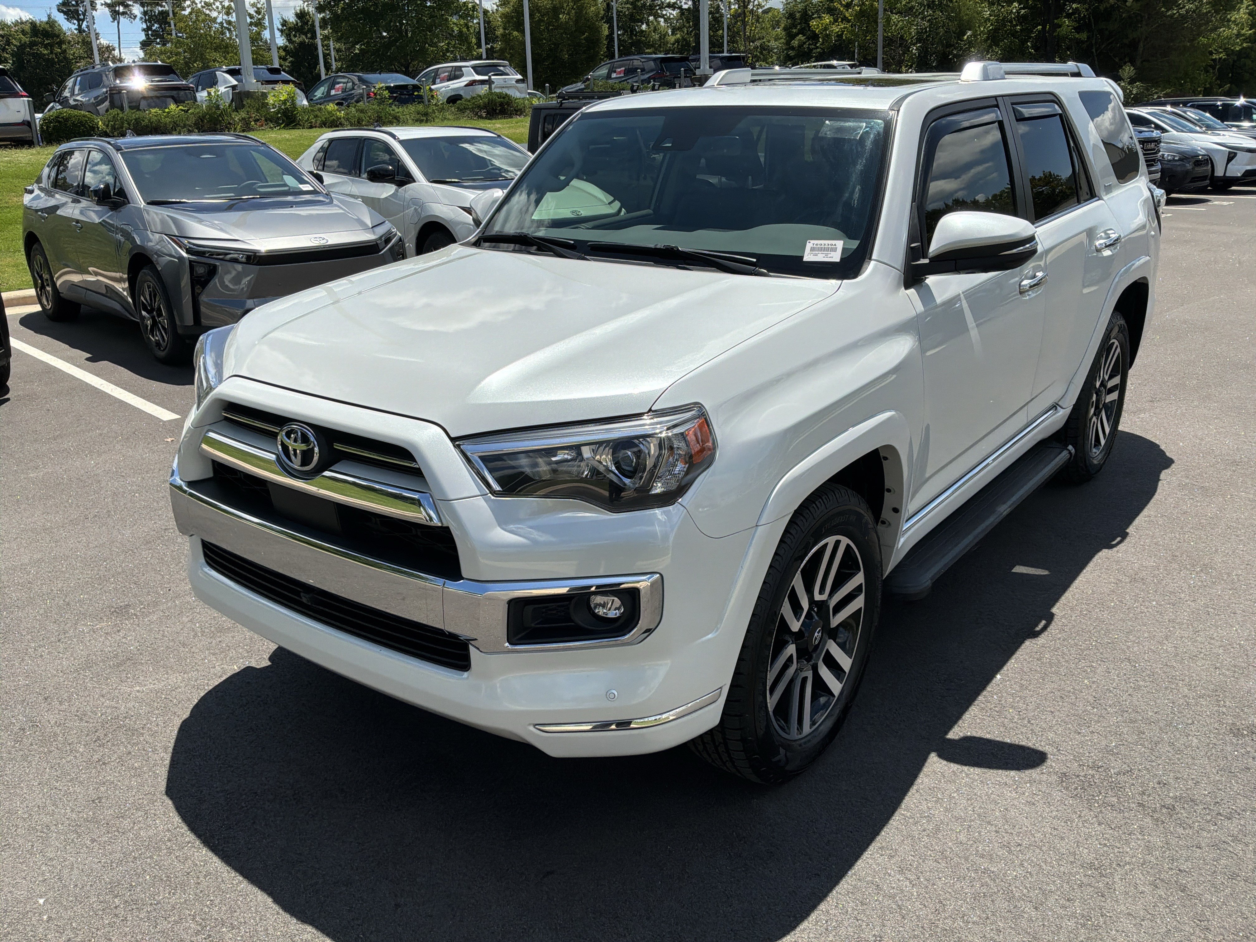 Used 2024 Toyota 4Runner Limited AWD/4WD image 5