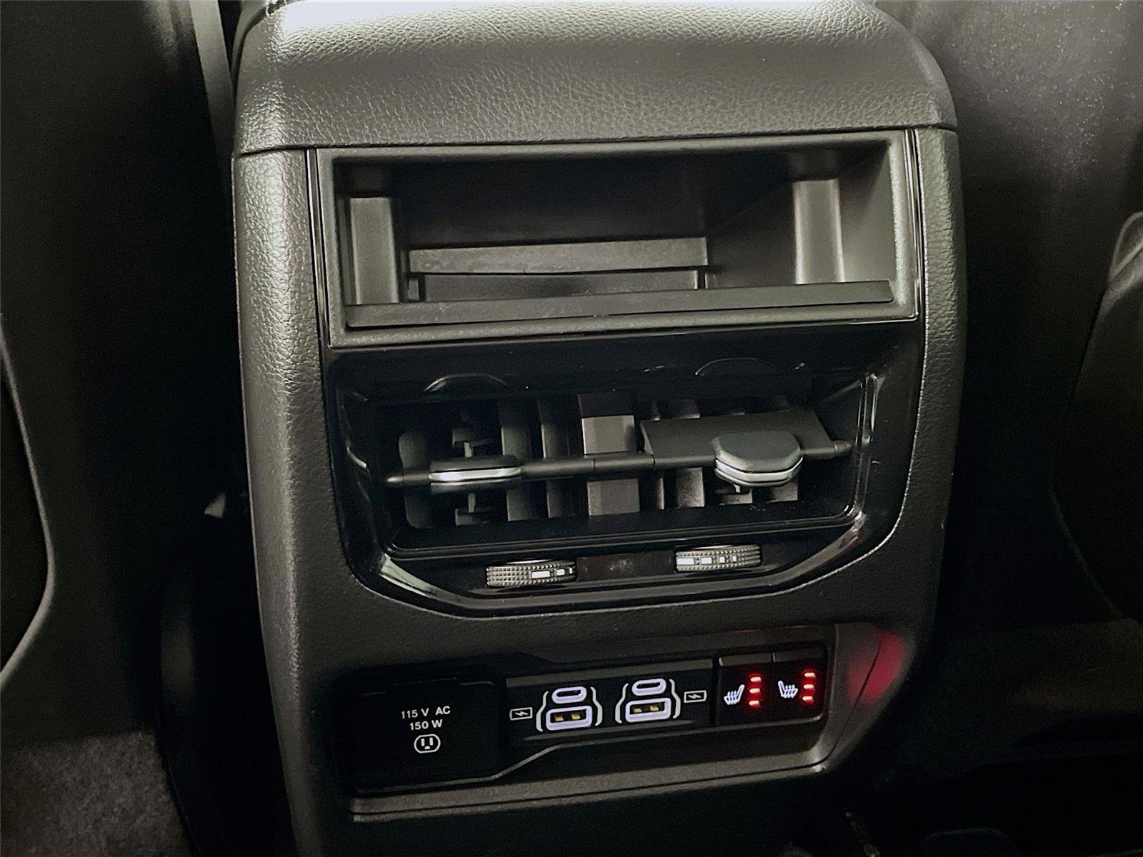 Used 2023 Jeep Grand Cherokee Limited image 27