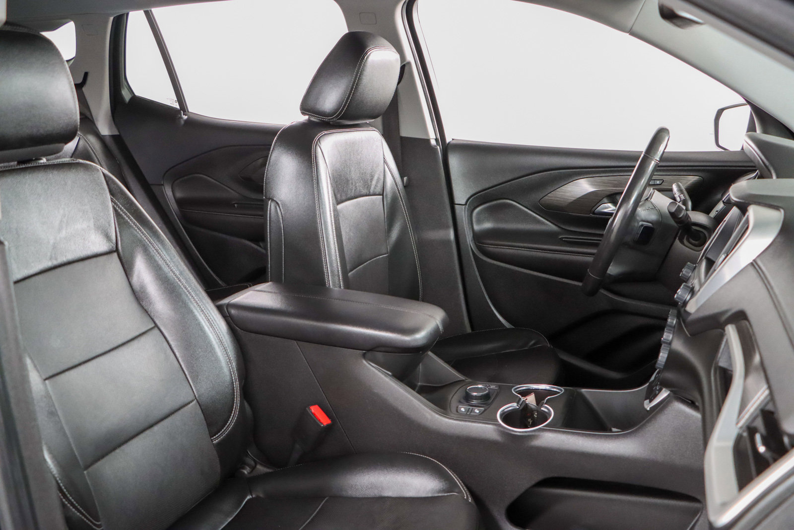 Used 2022 GMC Terrain SLT image 26