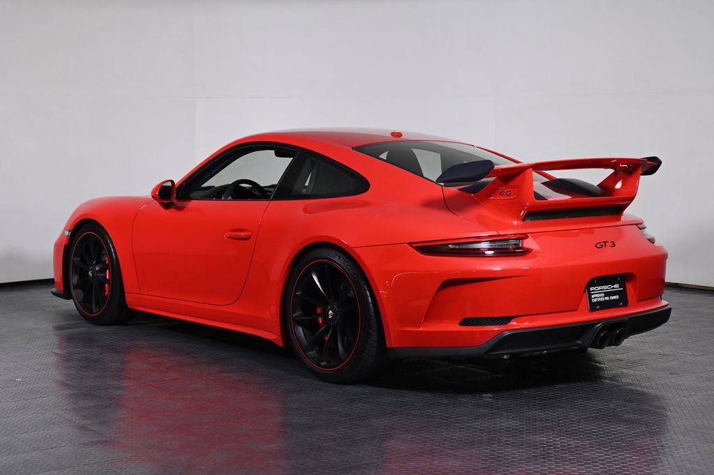 Certified 2018 Porsche 911 GT3 RWD image 3