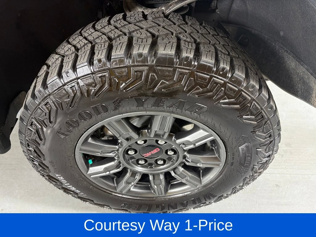 Used 2025 GMC Sierra 1500 AT4X AWD/4WD image 13