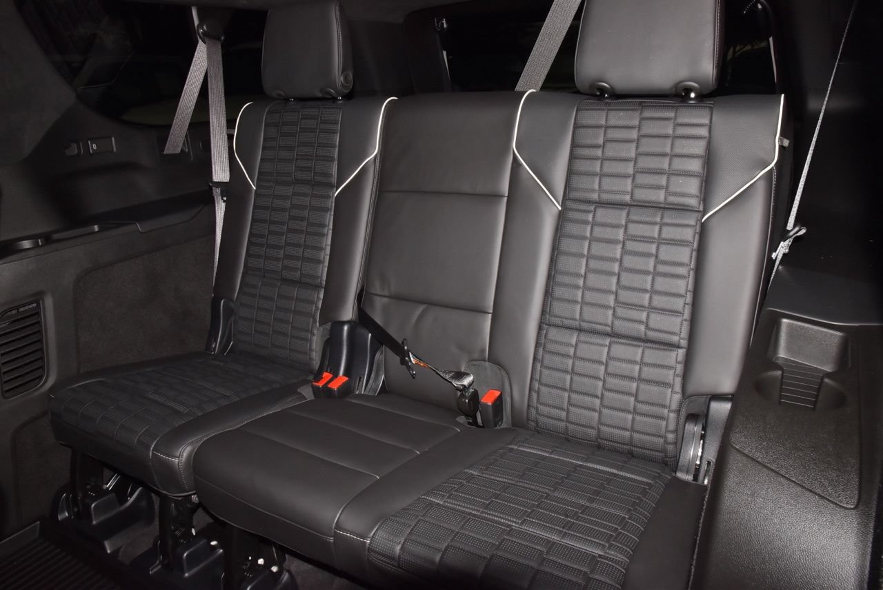 Used 2025 Cadillac Escalade ESV Premium Luxury Platinum AWD/4WD image 15