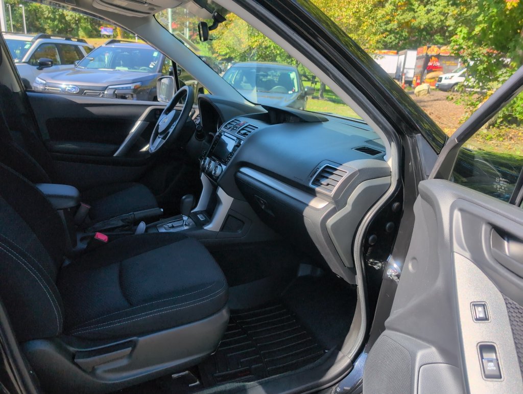 Used 2018 Subaru Forester 2.5i Premium w/ All-Weather Package AWD/4WD image 36