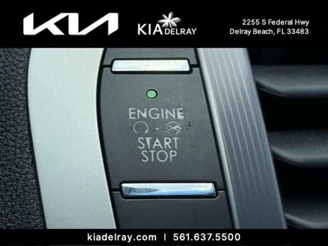 Used 2020 Lincoln MKZ Reserve w/ Luxury Package FWD image 32