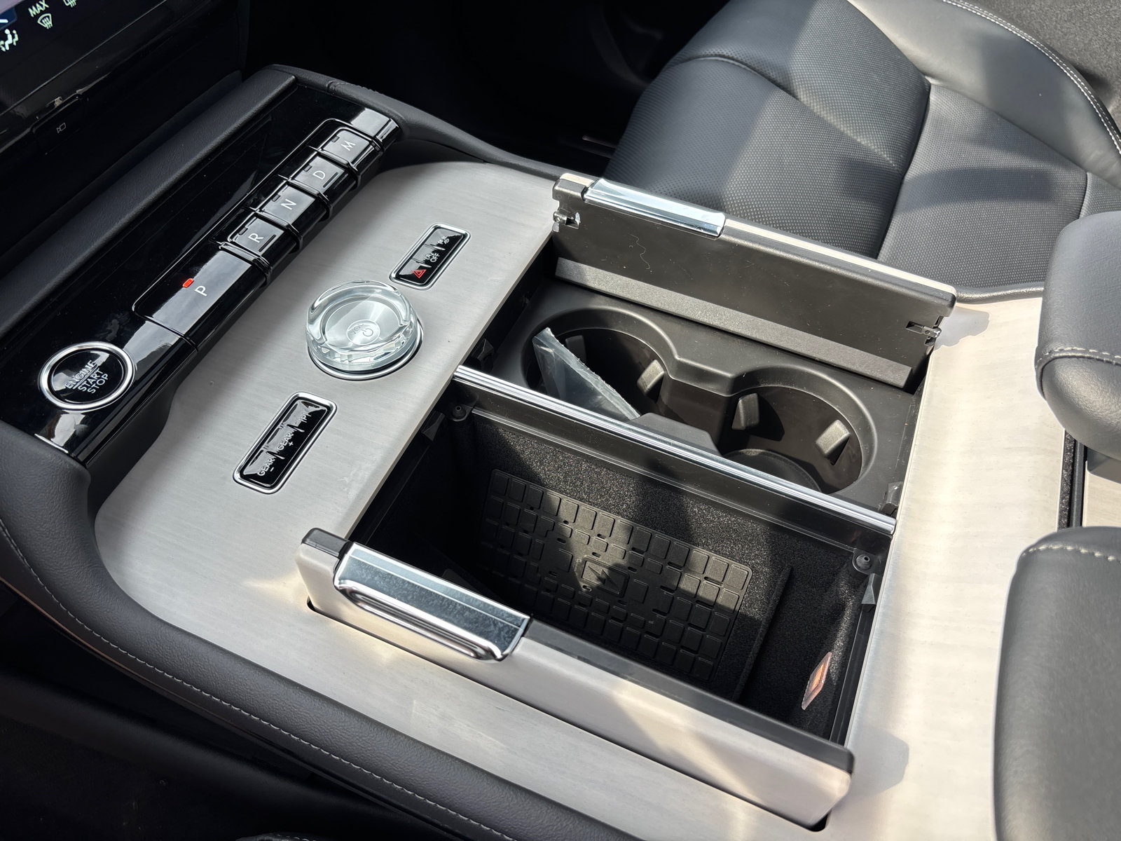 New 2026 Lincoln Navigator Reserve w/ Jet Appearance Package AWD/4WD image 23