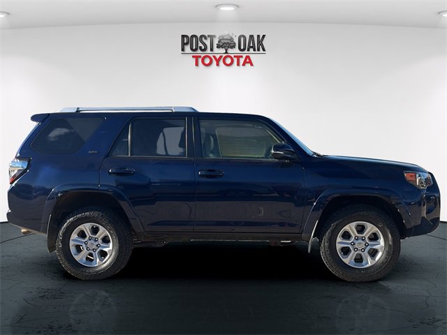 Used 2016 Toyota 4Runner SR5 Premium image 16
