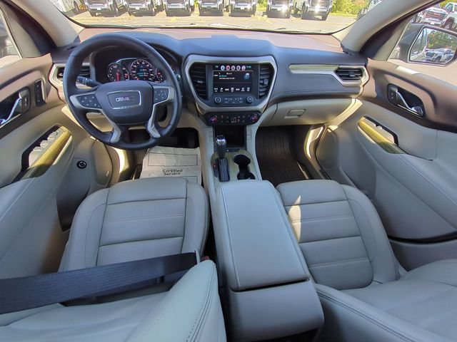 Certified 2017 GMC Acadia Denali w/ Technology Package AWD/4WD image 32