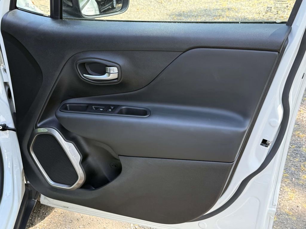 Used 2022 Jeep Renegade Limited w/ Sun, Sound & Wheels Group image 7