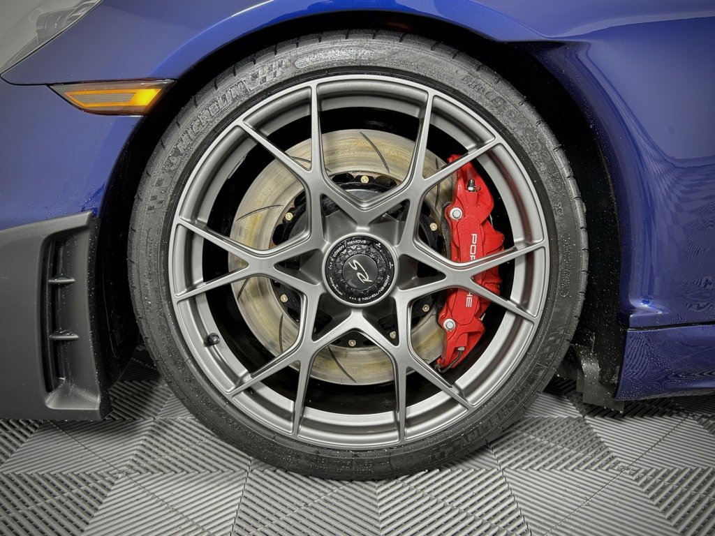 Used 2024 Porsche 718 Cayman GT4 RS image 13