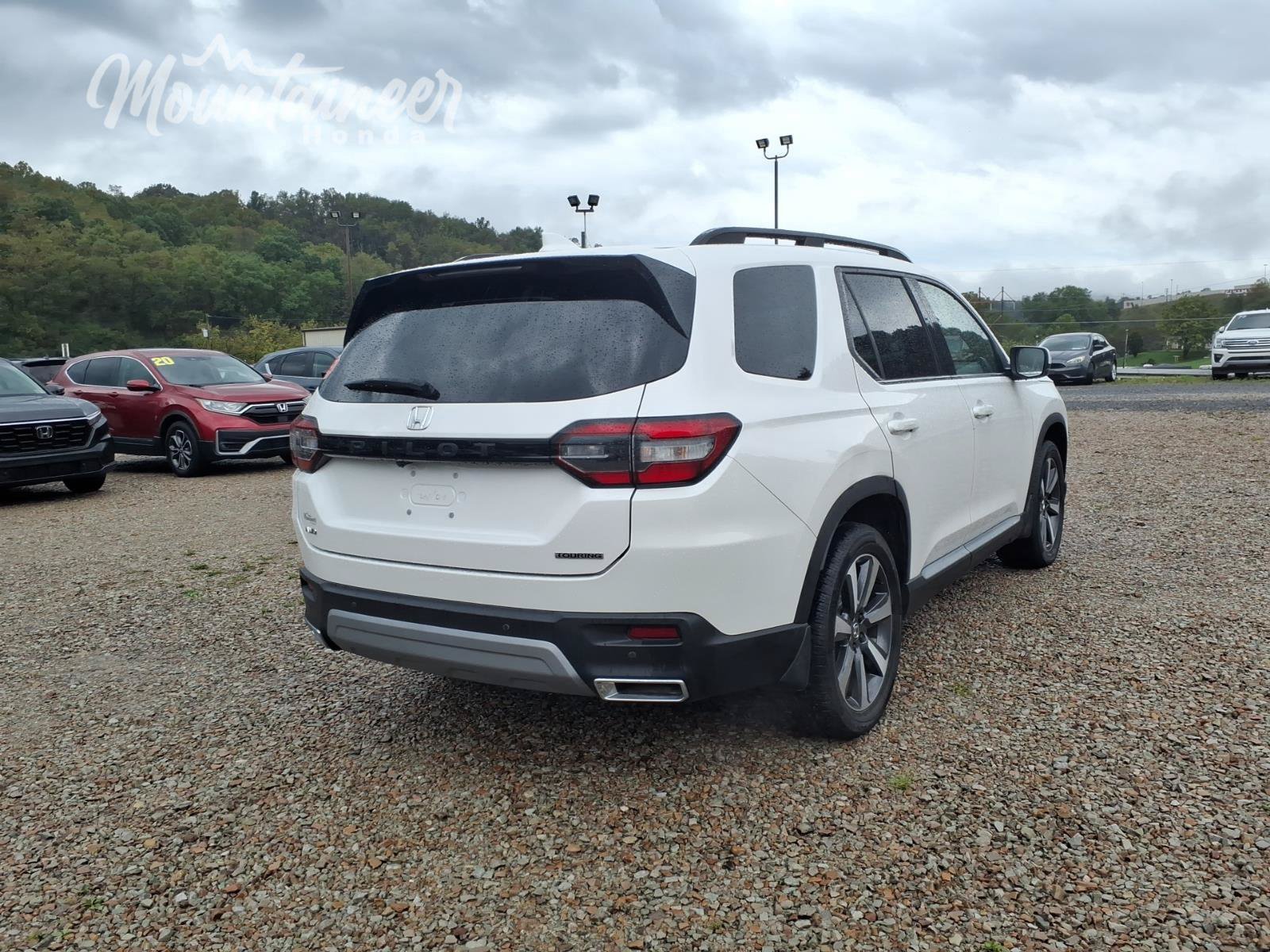 Used 2023 Honda Pilot Touring image 5