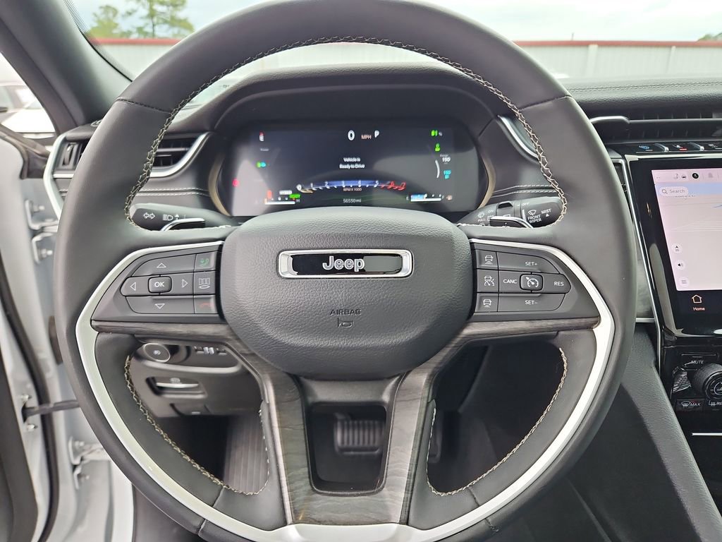 Used 2024 Jeep Grand Cherokee Limited 4xe image 10