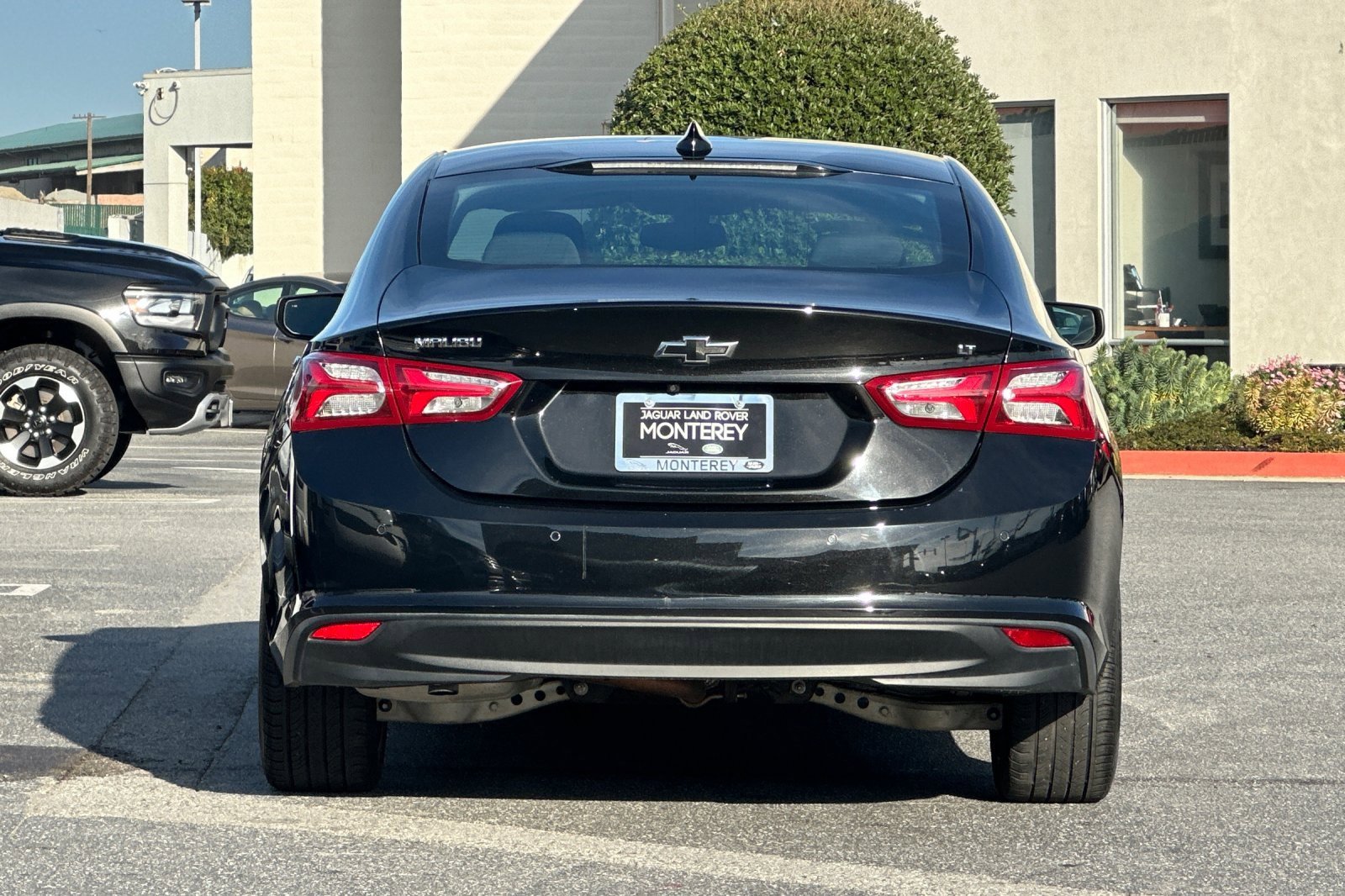 Used 2022 Chevrolet Malibu LT image 4