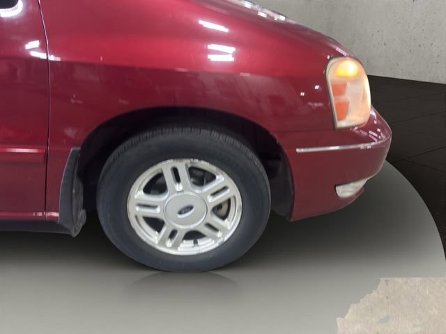Used 2005 Ford Freestar SEL FWD image 30