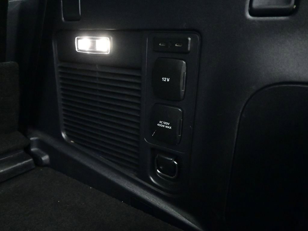 Used 2025 Ford Expedition Active RWD image 37