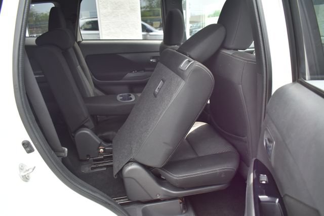 Used 2018 Mitsubishi Outlander LE AWD/4WD image 42