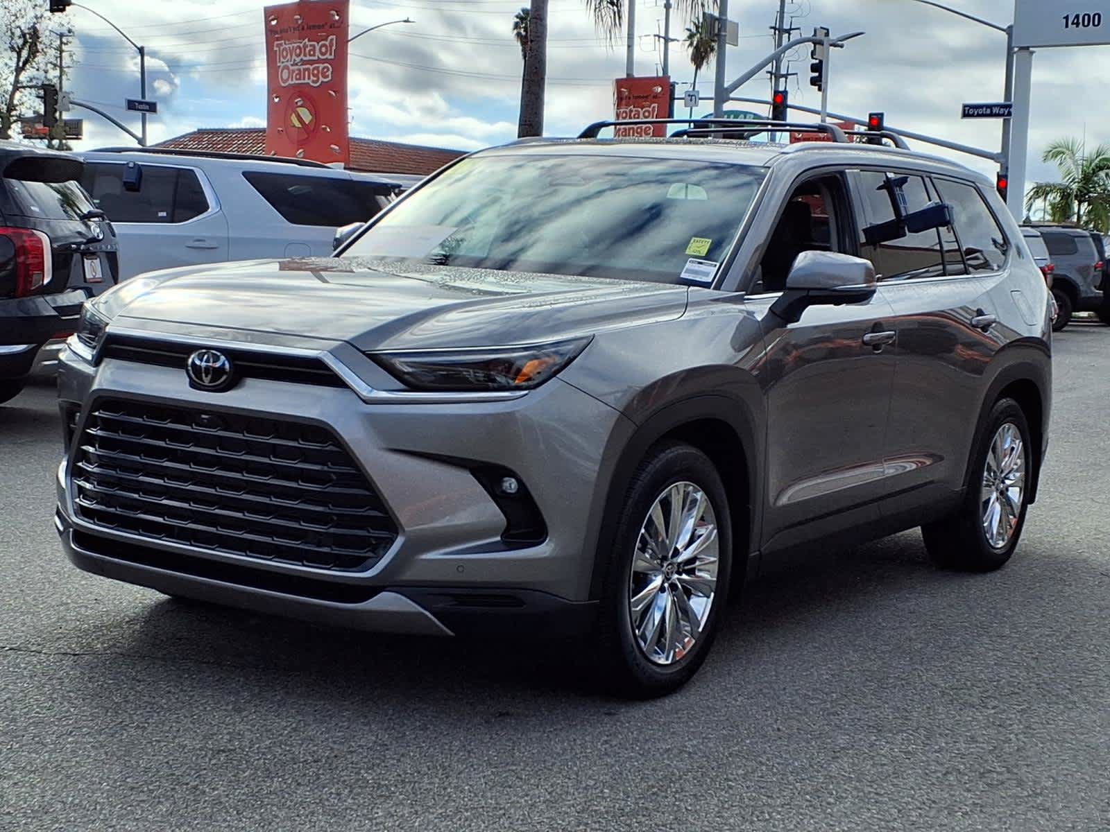 Certified 2026 Toyota Grand Highlander AWD image 3
