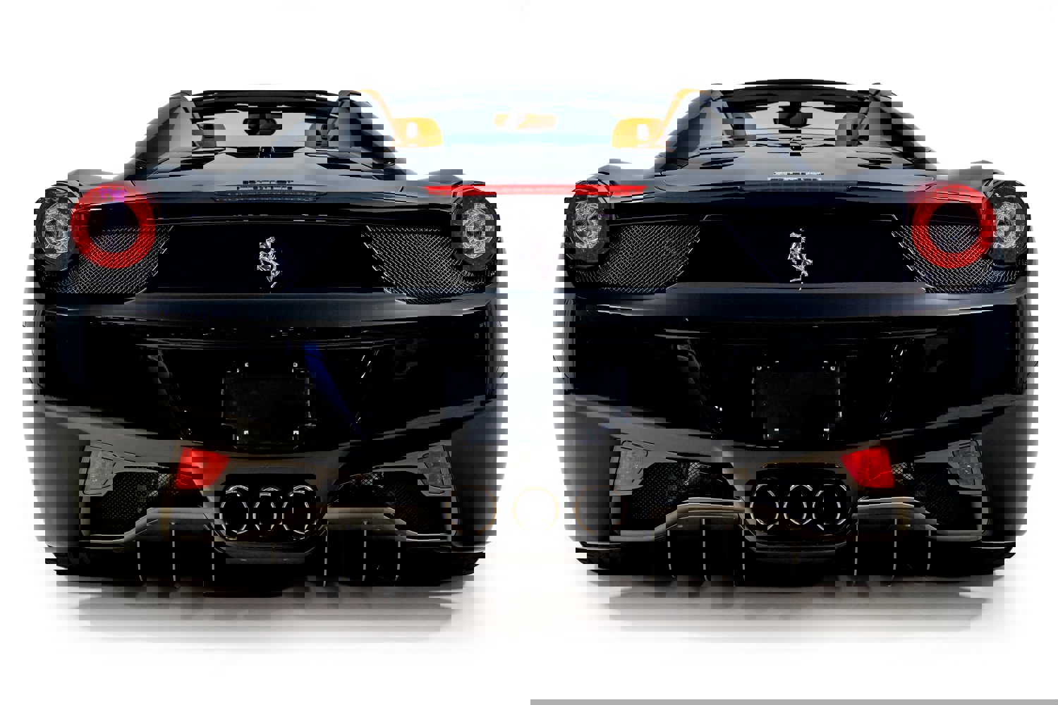 Used 2014 Ferrari 458 Spider image 18