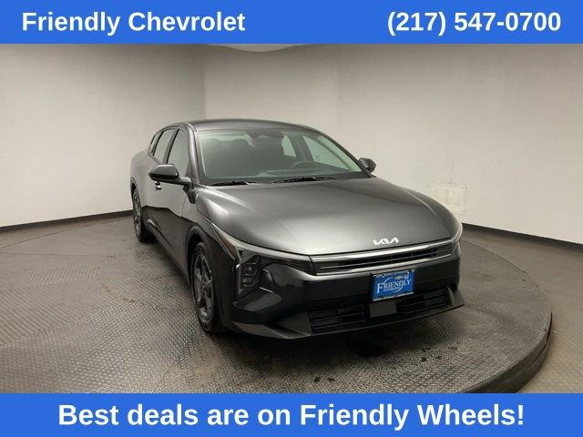 Used 2025 Kia K4 LXS image 1