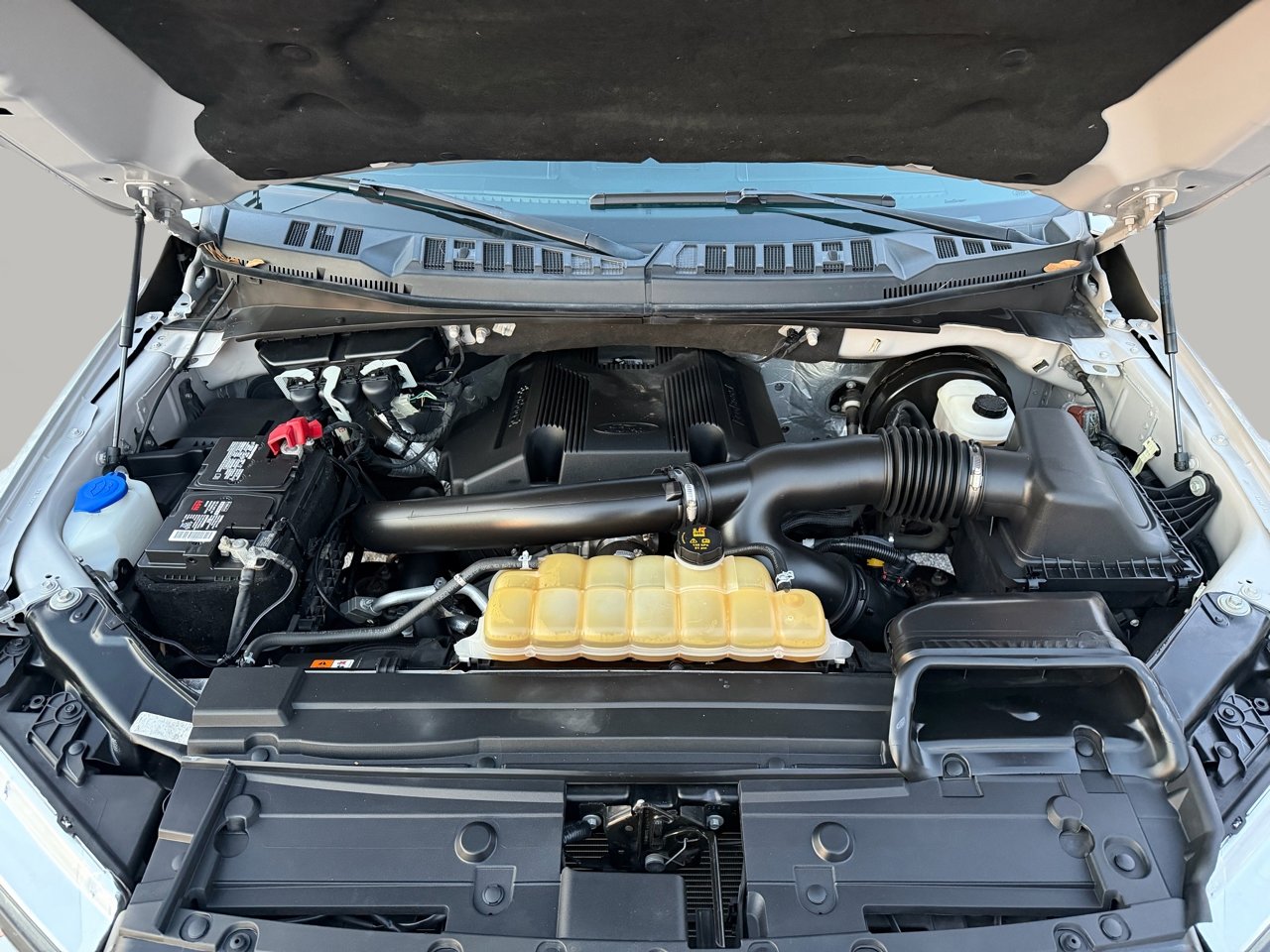 Used 2020 Ford F150 Lariat w/ Equipment Group 502A Luxury image 15