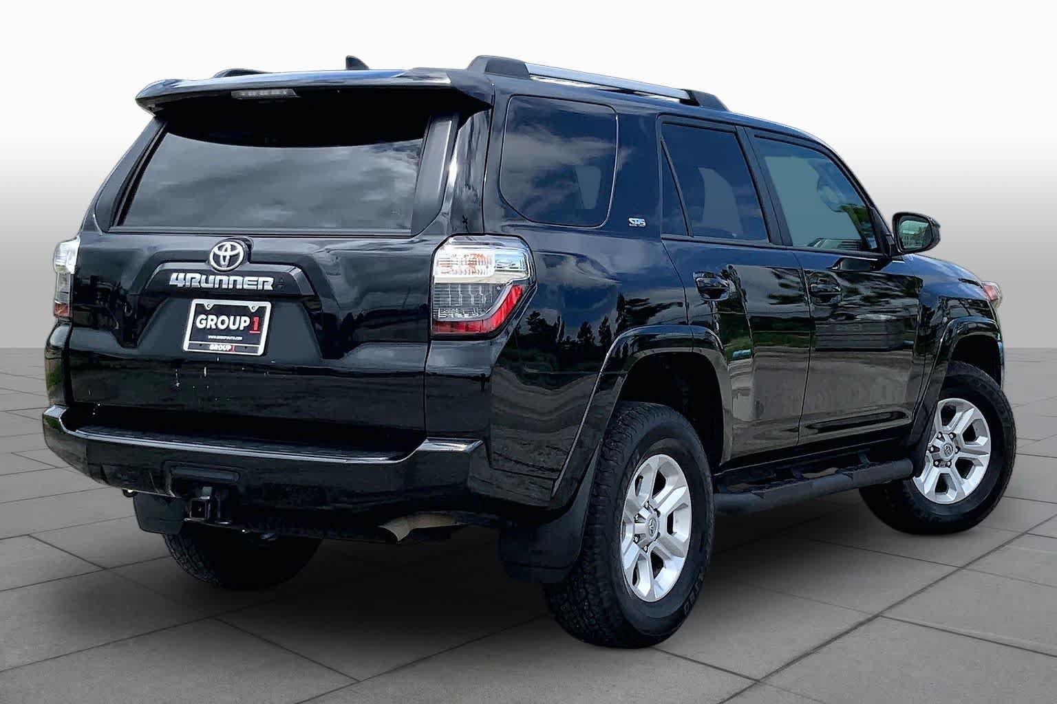 Used 2023 Toyota 4Runner SR5 AWD/4WD image 13