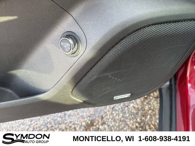 Used 2018 GMC Acadia SLT image 16