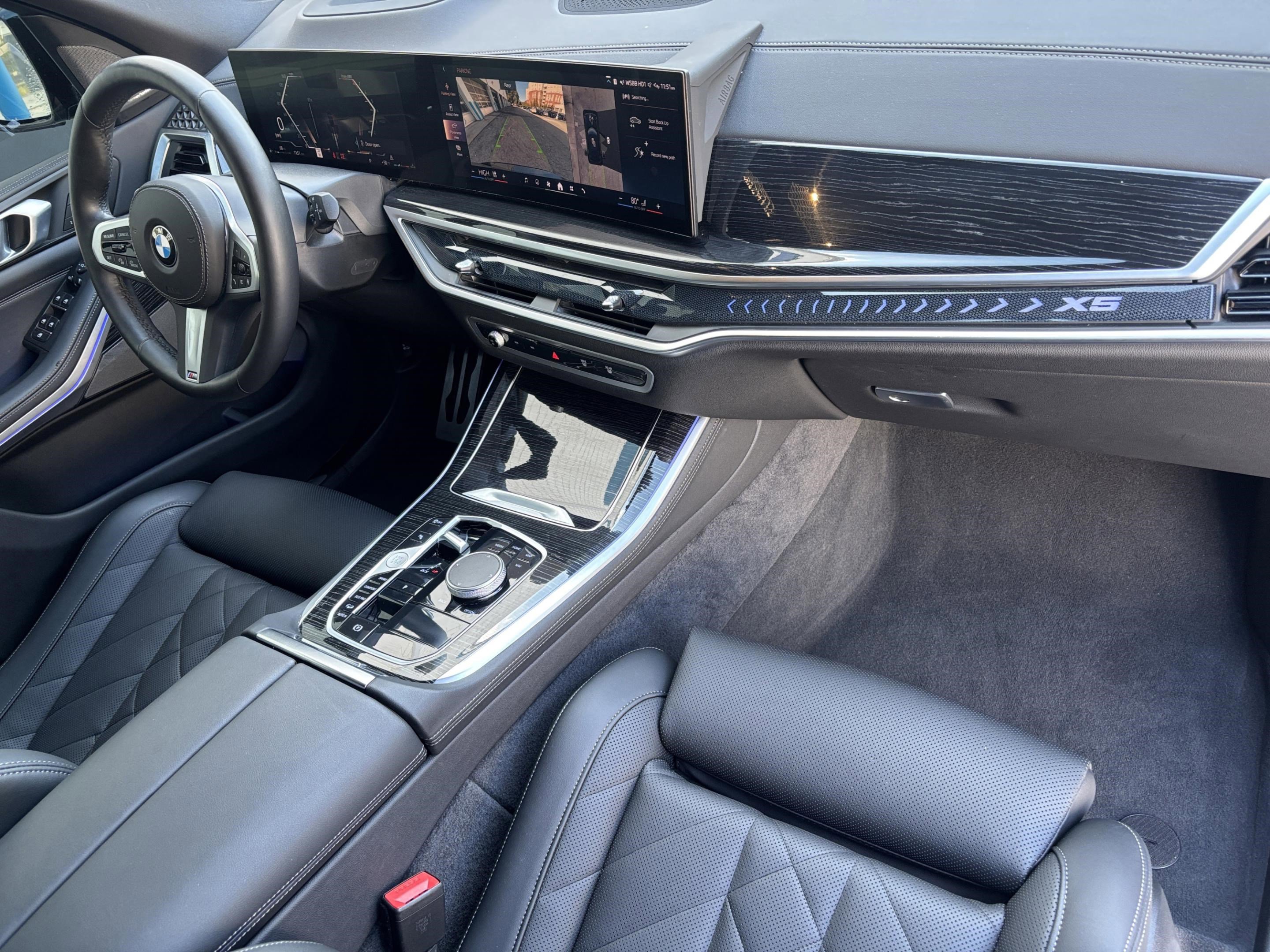 Used 2024 BMW X5 xDrive40i w/ M Sport Package image 24