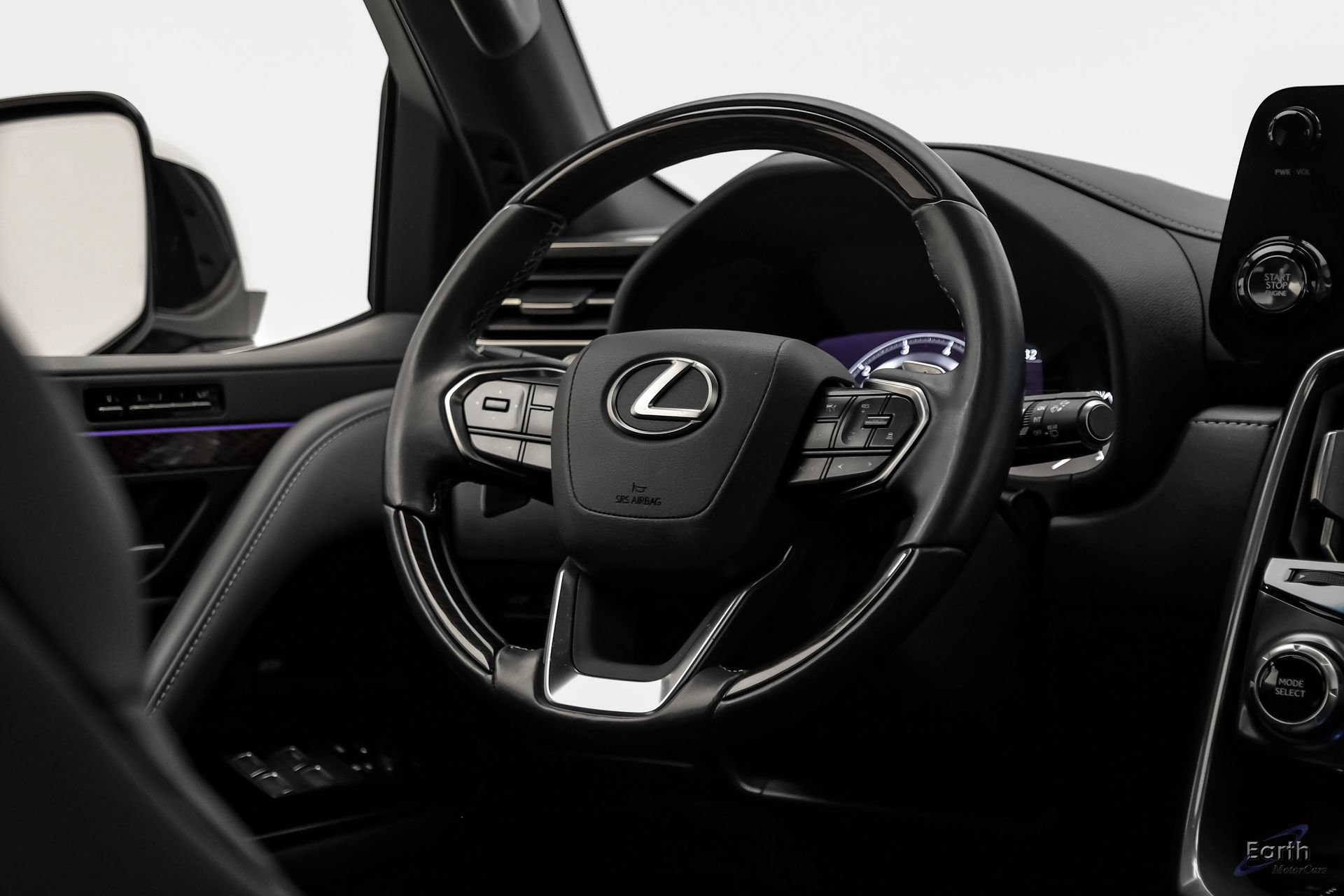 Used 2023 Lexus LX 600 4WD w/ Accessory Package (Z1) image 51