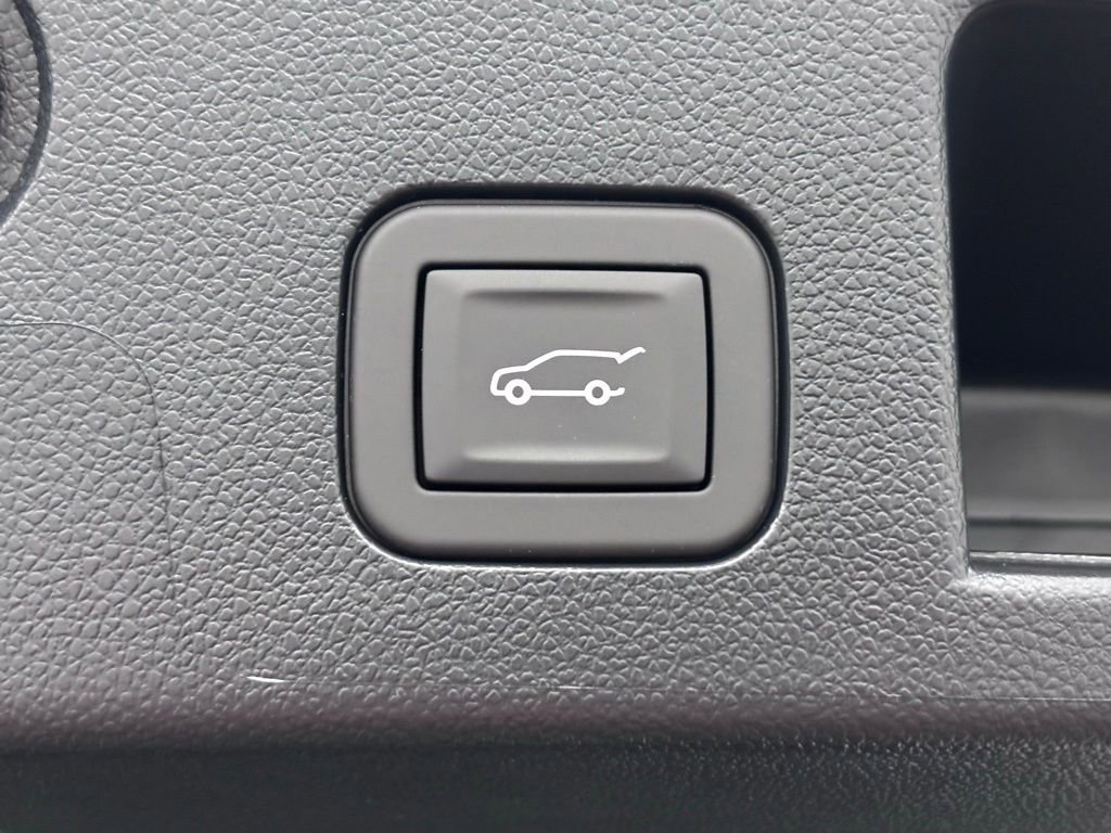 New 2026 GMC Terrain Elevation w/ Elevation Premium Package image 11