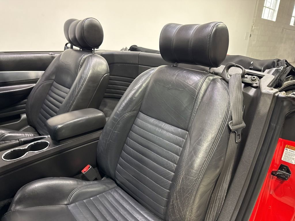 Used 2002 Ford Thunderbird image 26