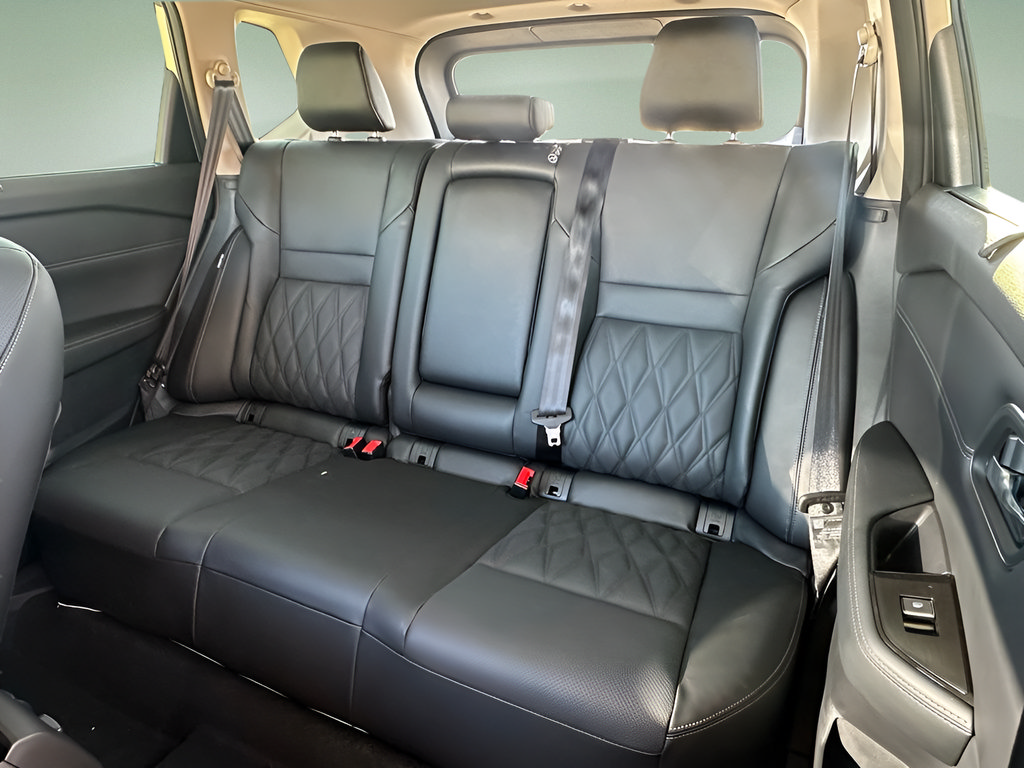 New 2026 Nissan Rogue Platinum w/ Platinum Premium Package AWD/4WD image 23