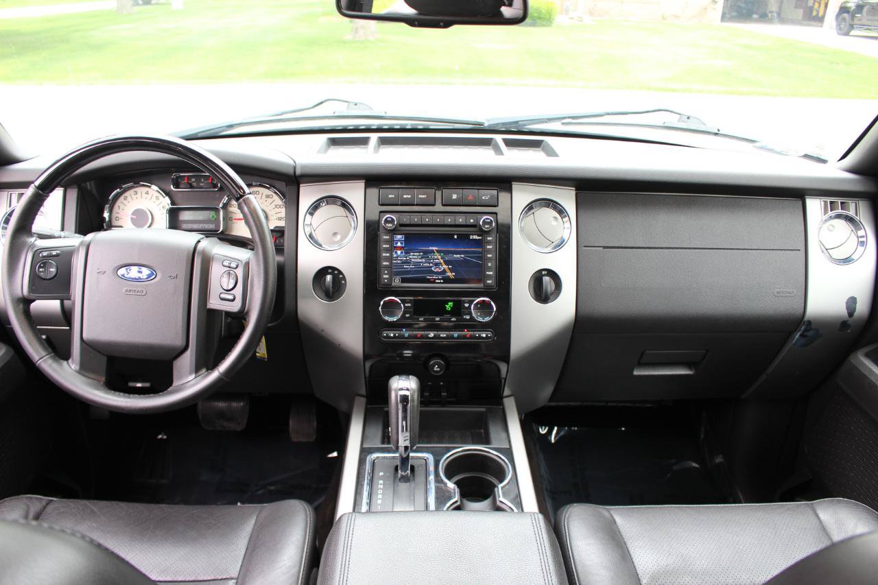 Used 2014 Ford Expedition Limited w/ Equipment Group 301A AWD/4WD image 29