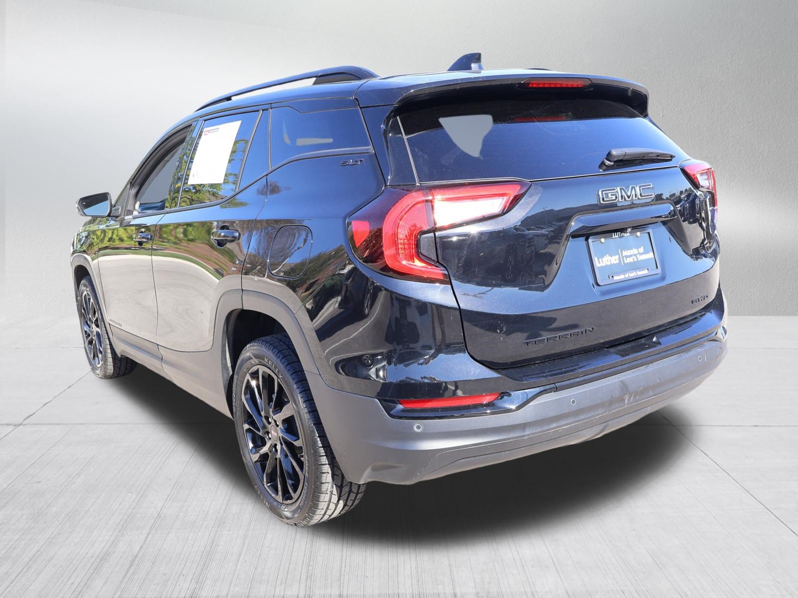 Used 2023 GMC Terrain SLT w/ Elevation Edition AWD/4WD image 5