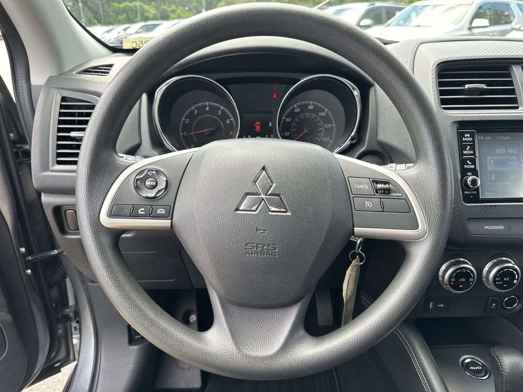 Used 2023 Mitsubishi Outlander Sport ES AWD/4WD image 12