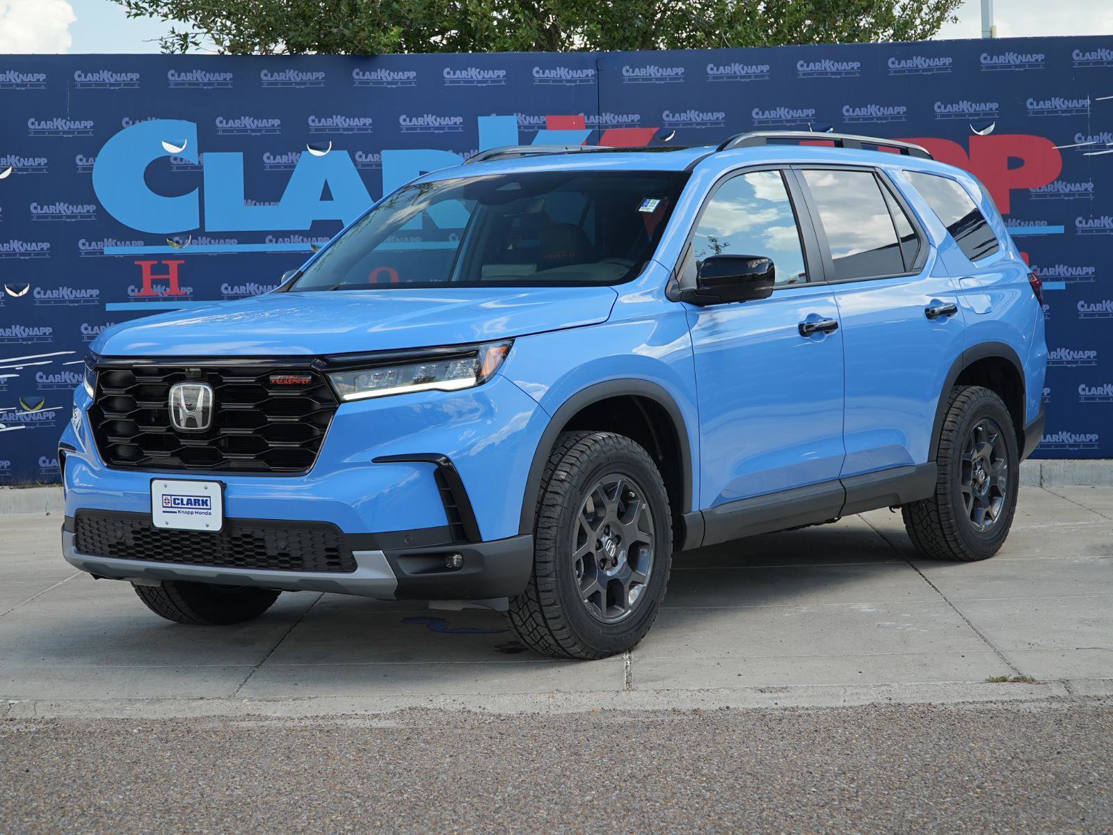 New 2025 Honda Pilot TrailSport